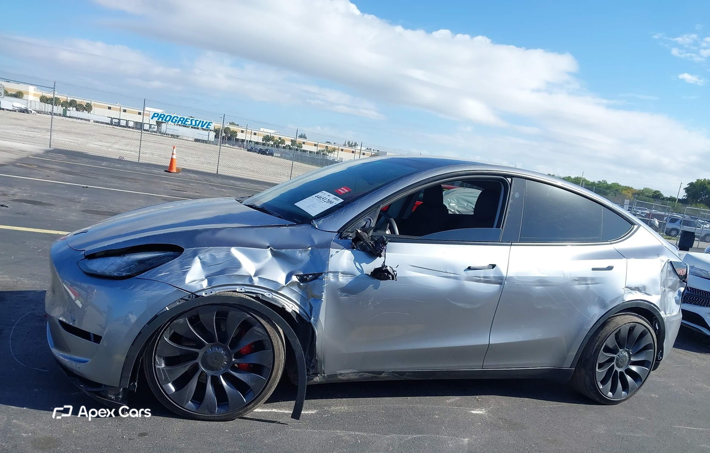 Tesla Model Y 2024