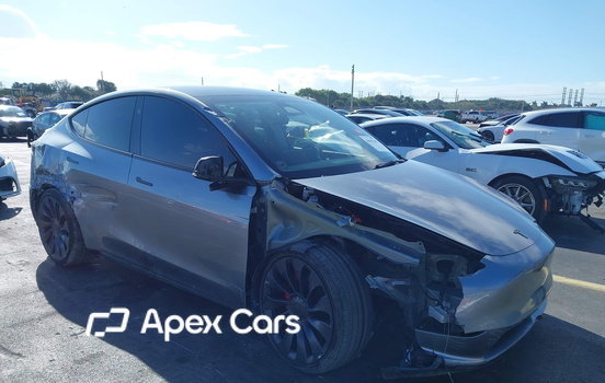 Tesla Model Y 2024 - Image 1 of 16
