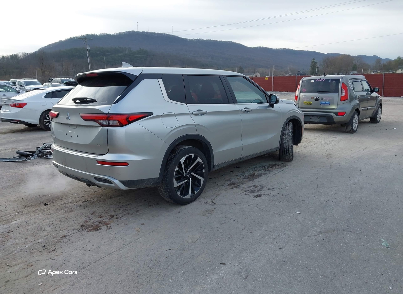 Mitsubishi Outlander 2024