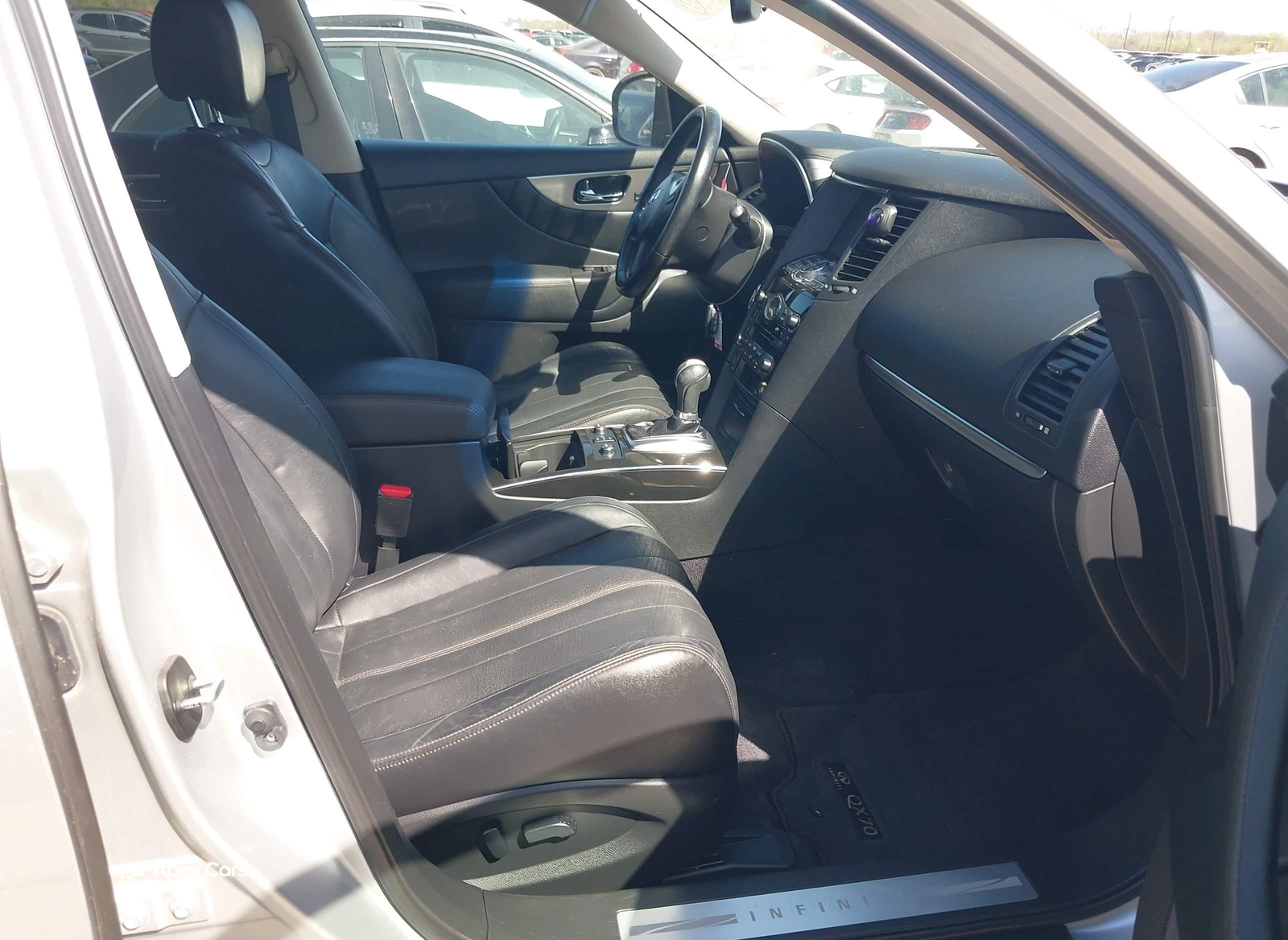Infiniti QX70 2017