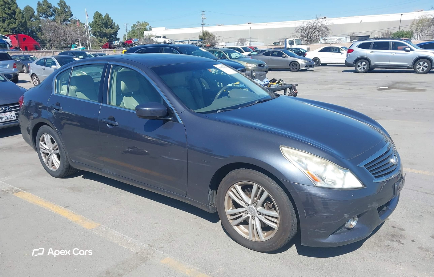 Infiniti G 2012