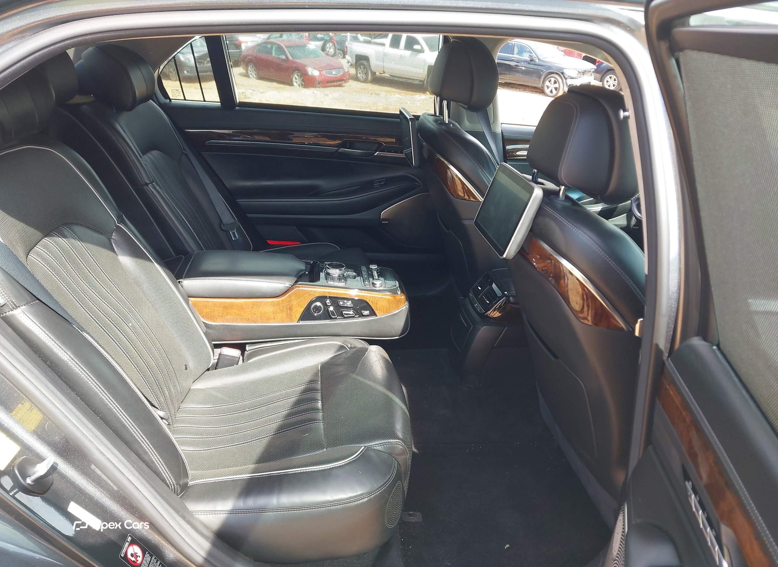 Genesis G90 2018