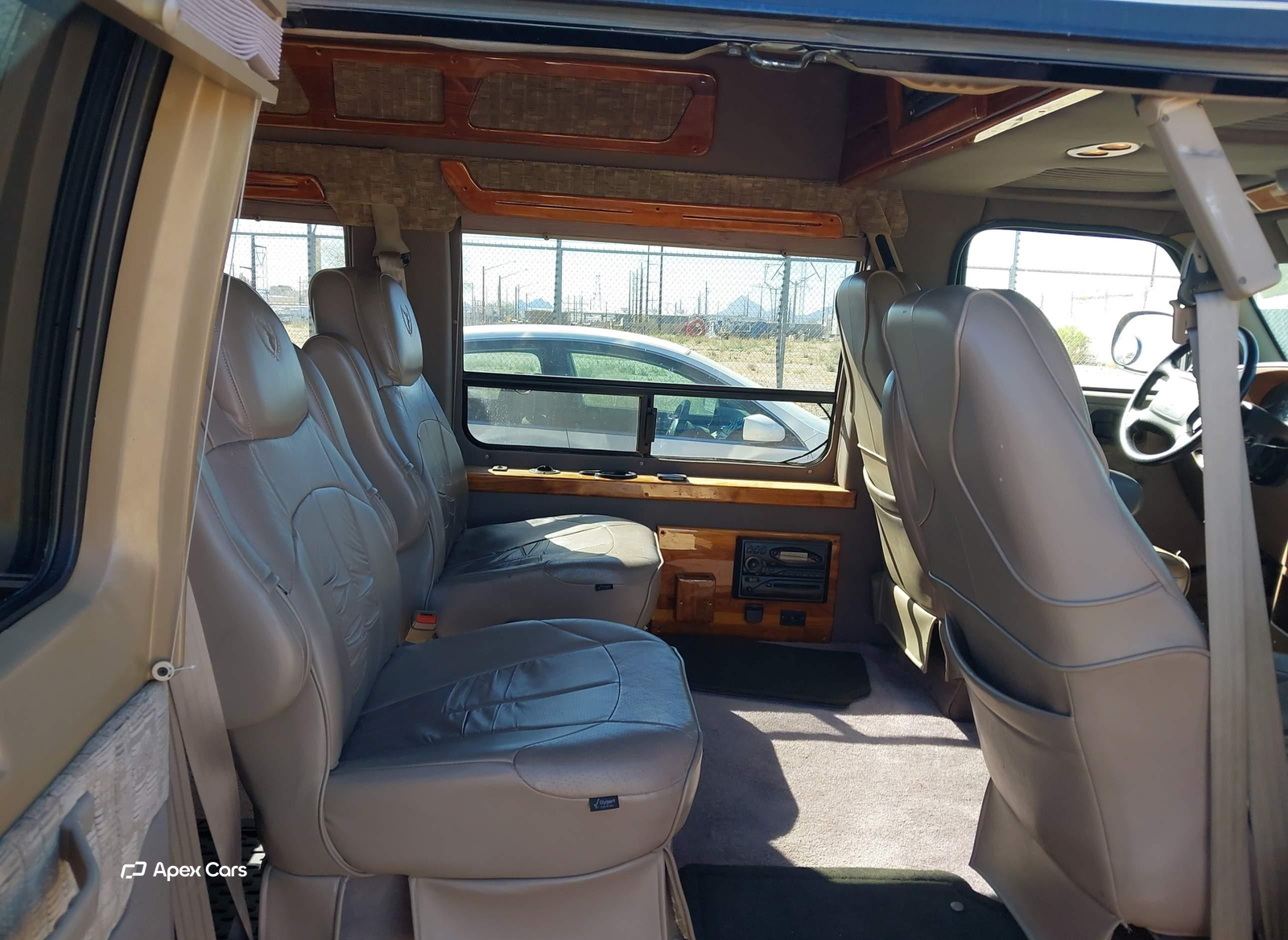 Dodge RAM Van 2001