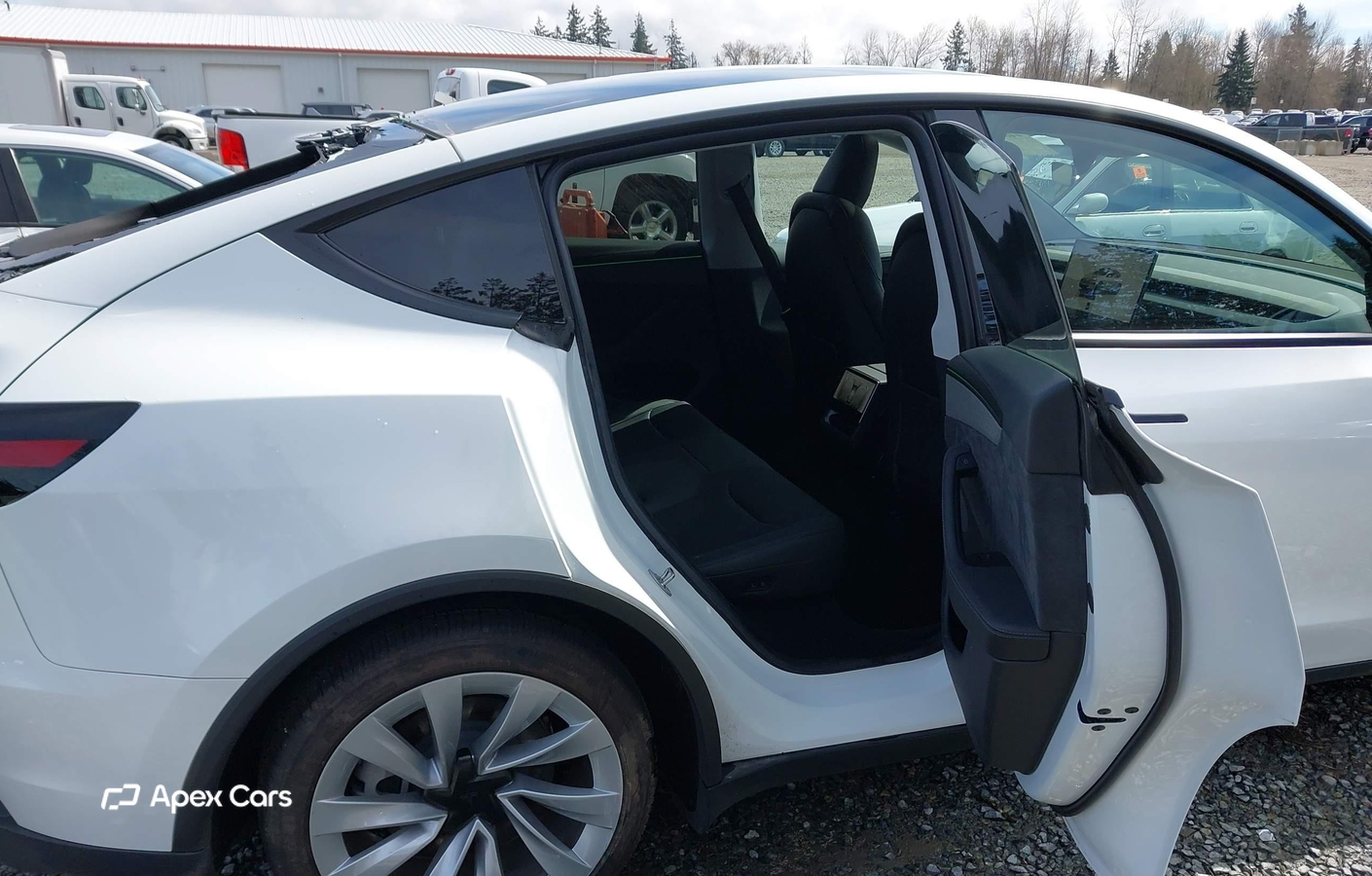 Tesla Model Y 2026