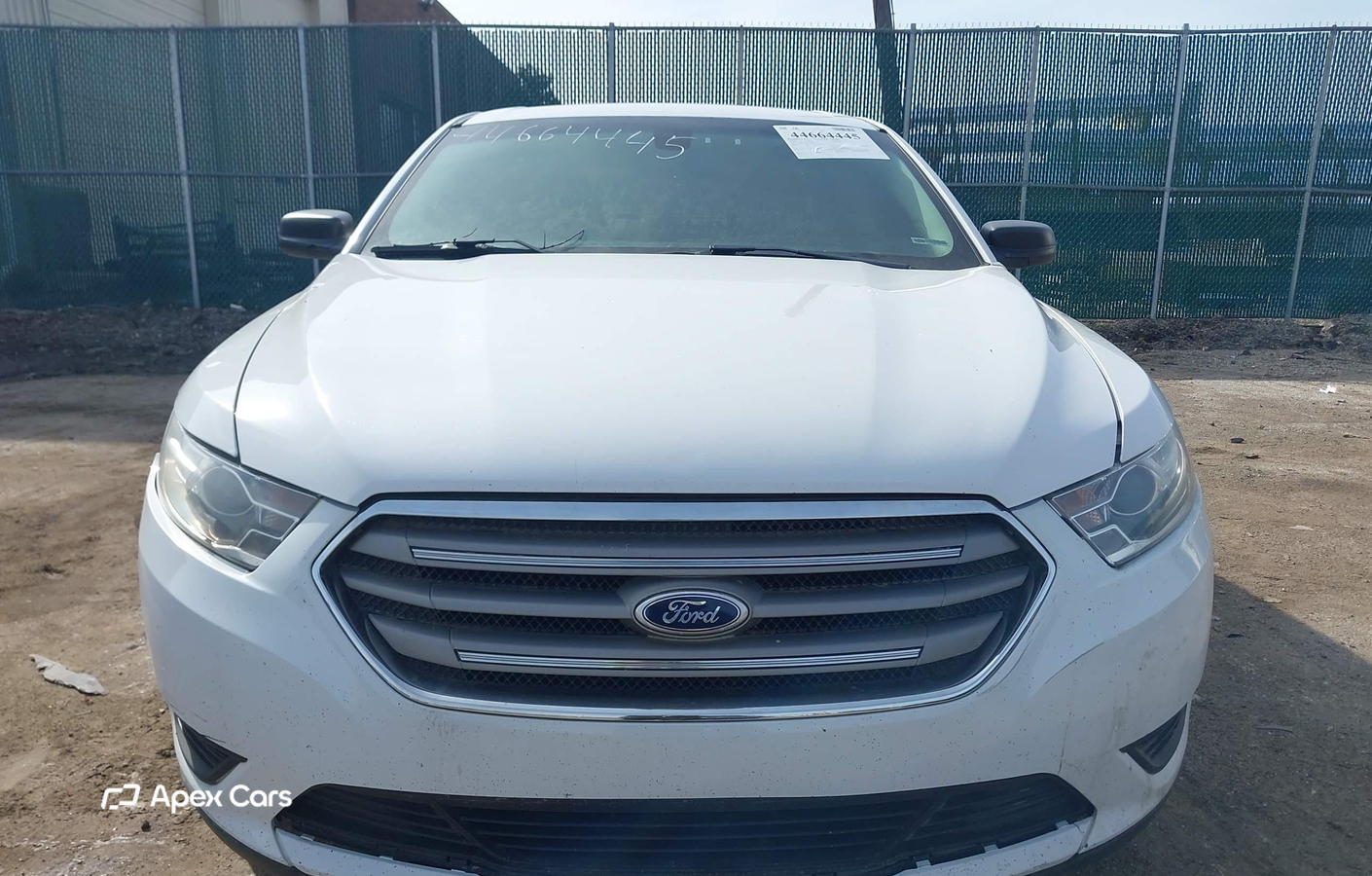 Ford Taurus 2016