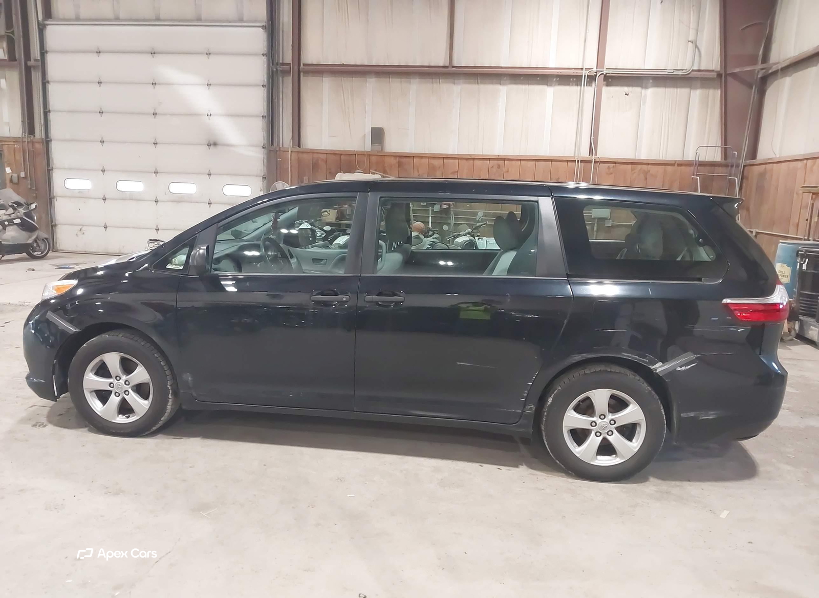 Toyota Sienna 2016