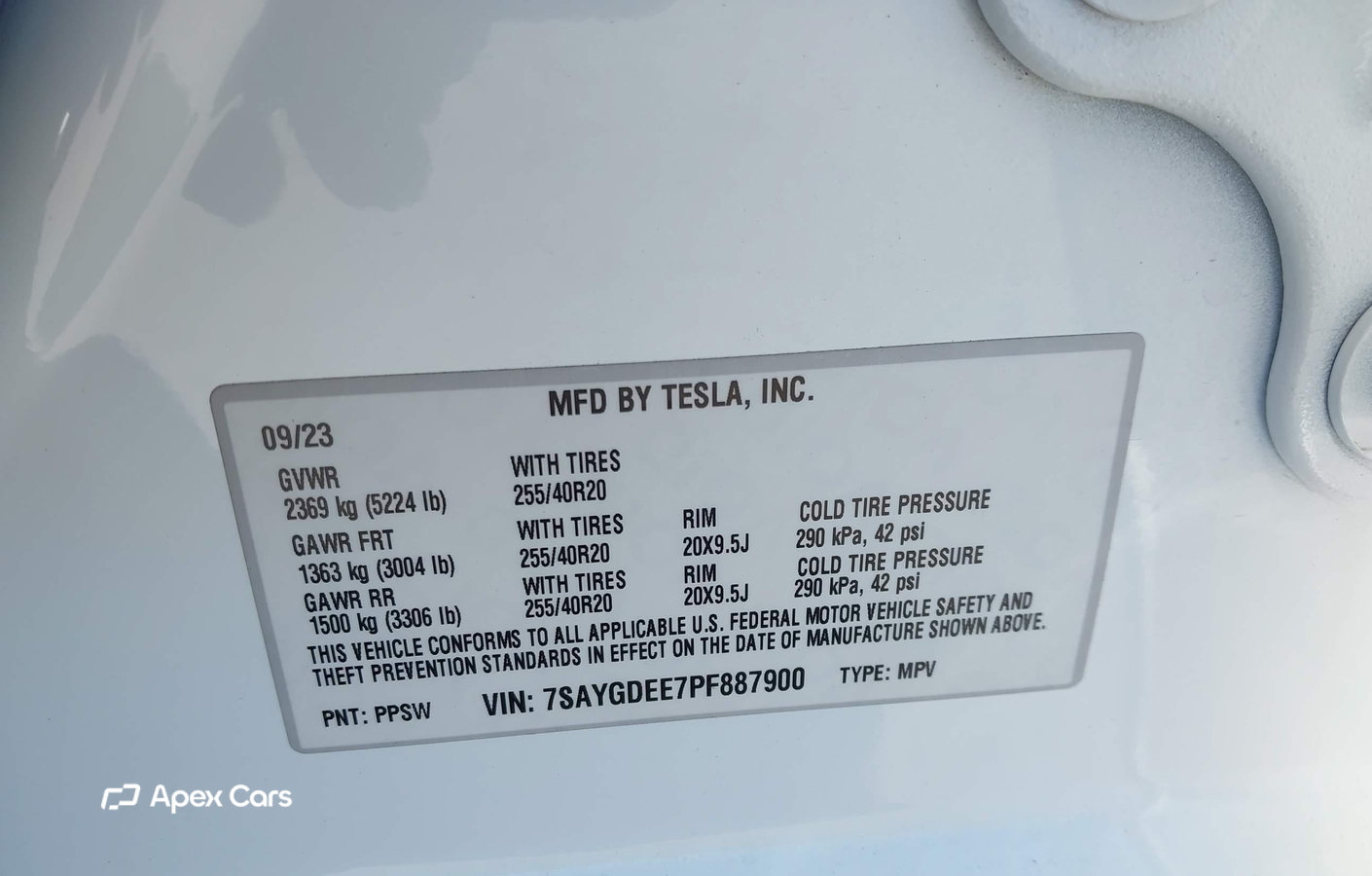 Tesla Model Y 2023
