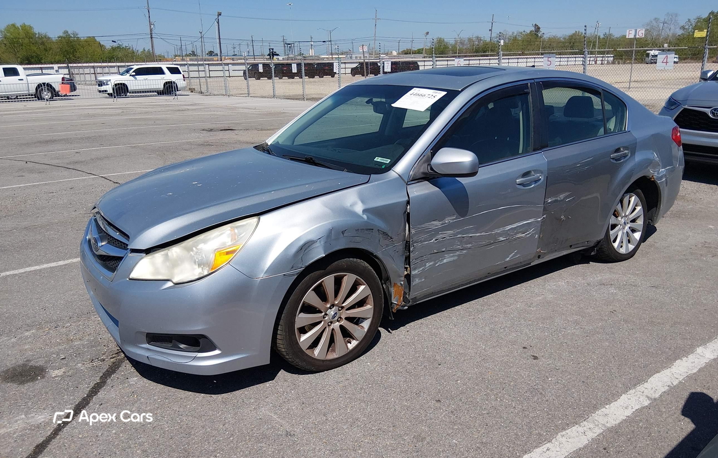 Subaru Legacy 2012