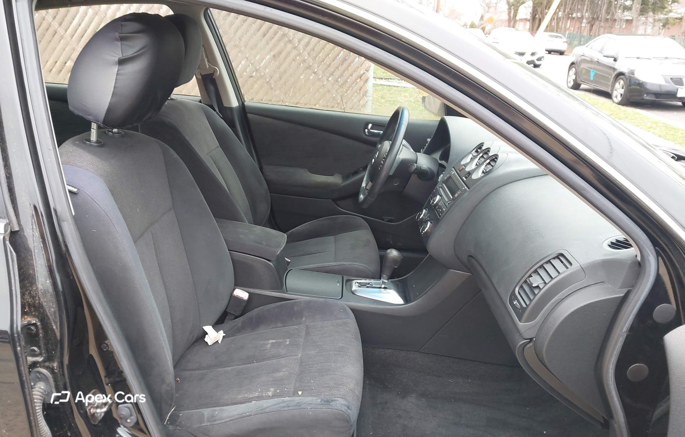 Nissan Altima 2010