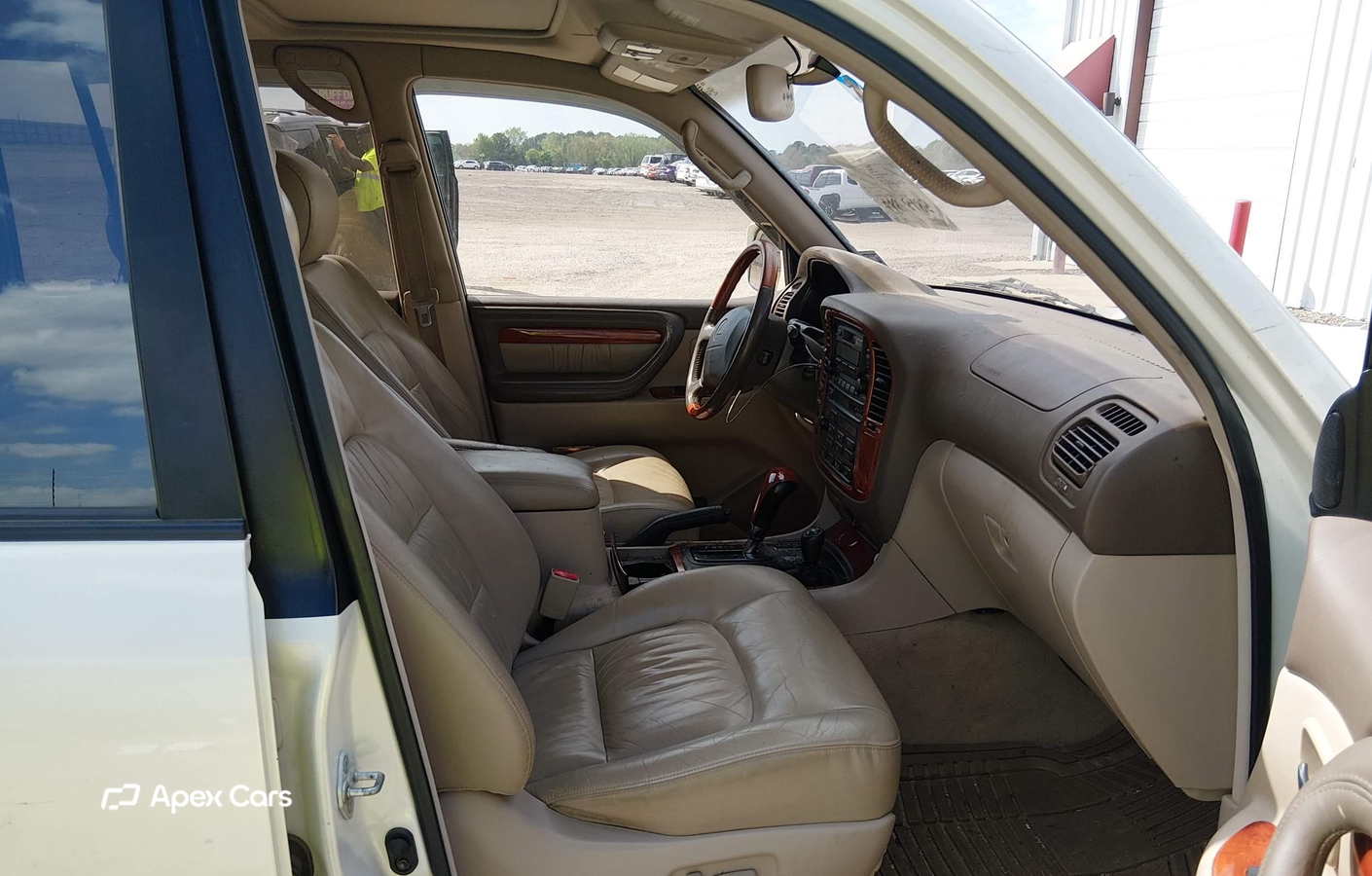 Lexus LX 2000