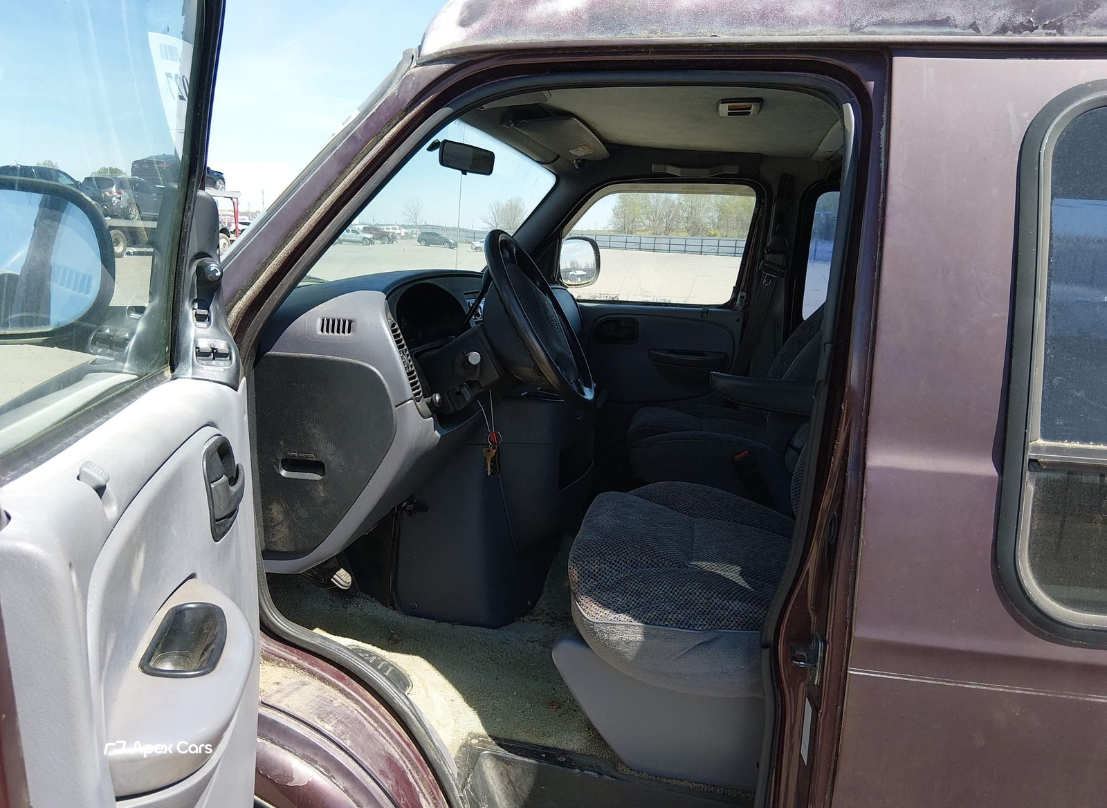 Dodge RAM Van 2000