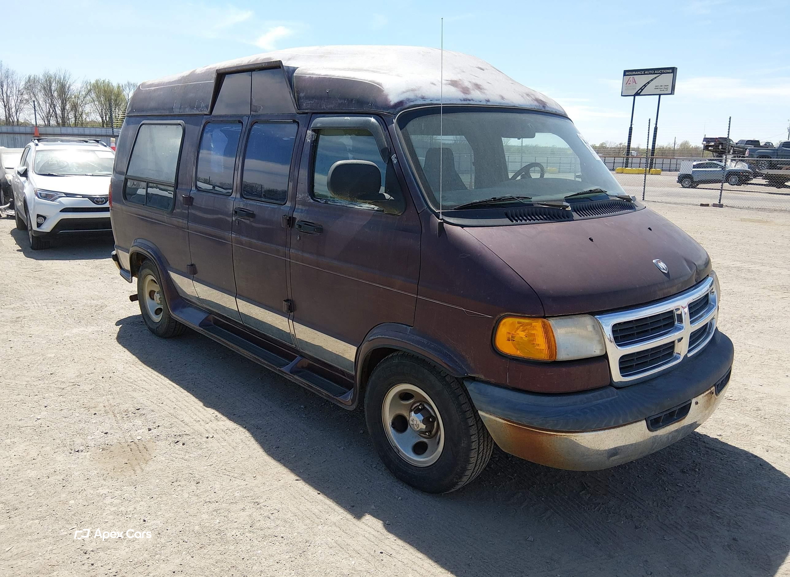 Dodge RAM Van 2000