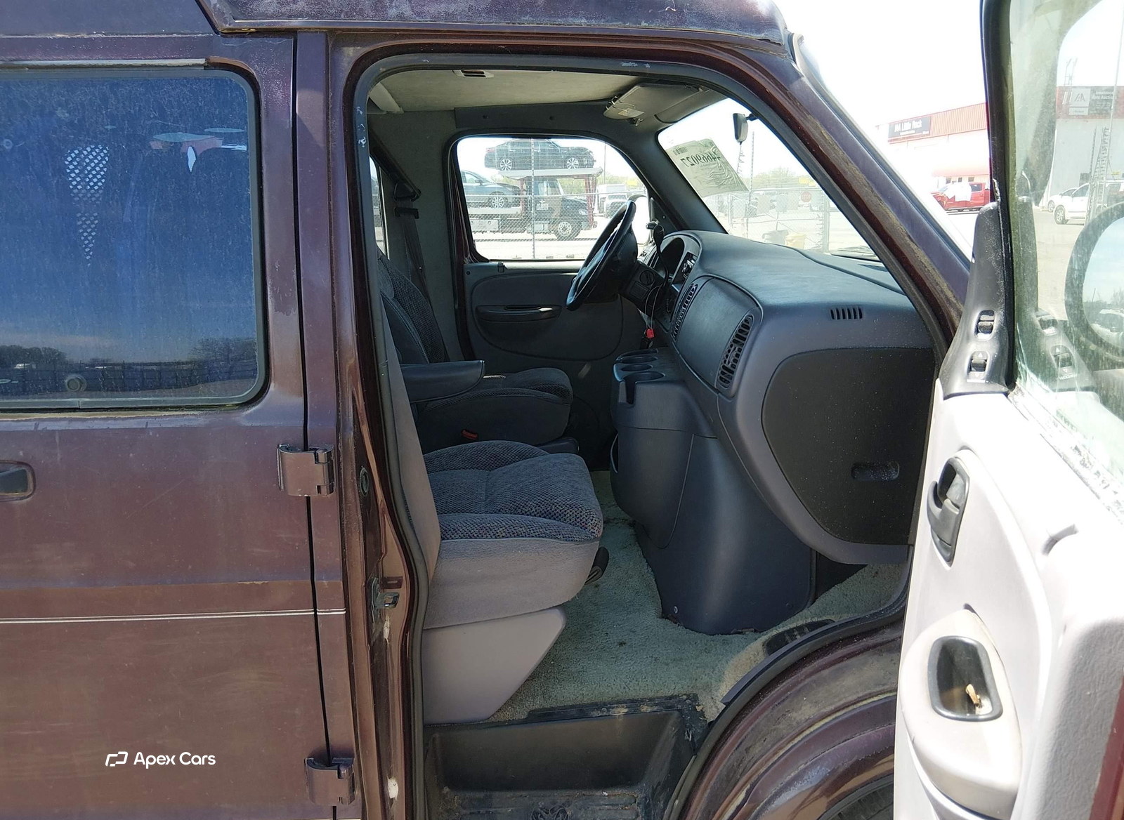 Dodge RAM Van 2000