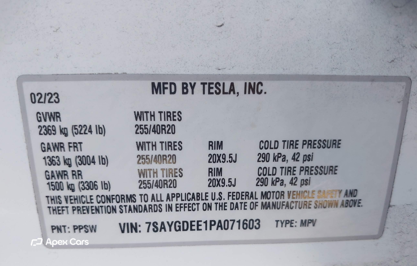Tesla Model Y 2023