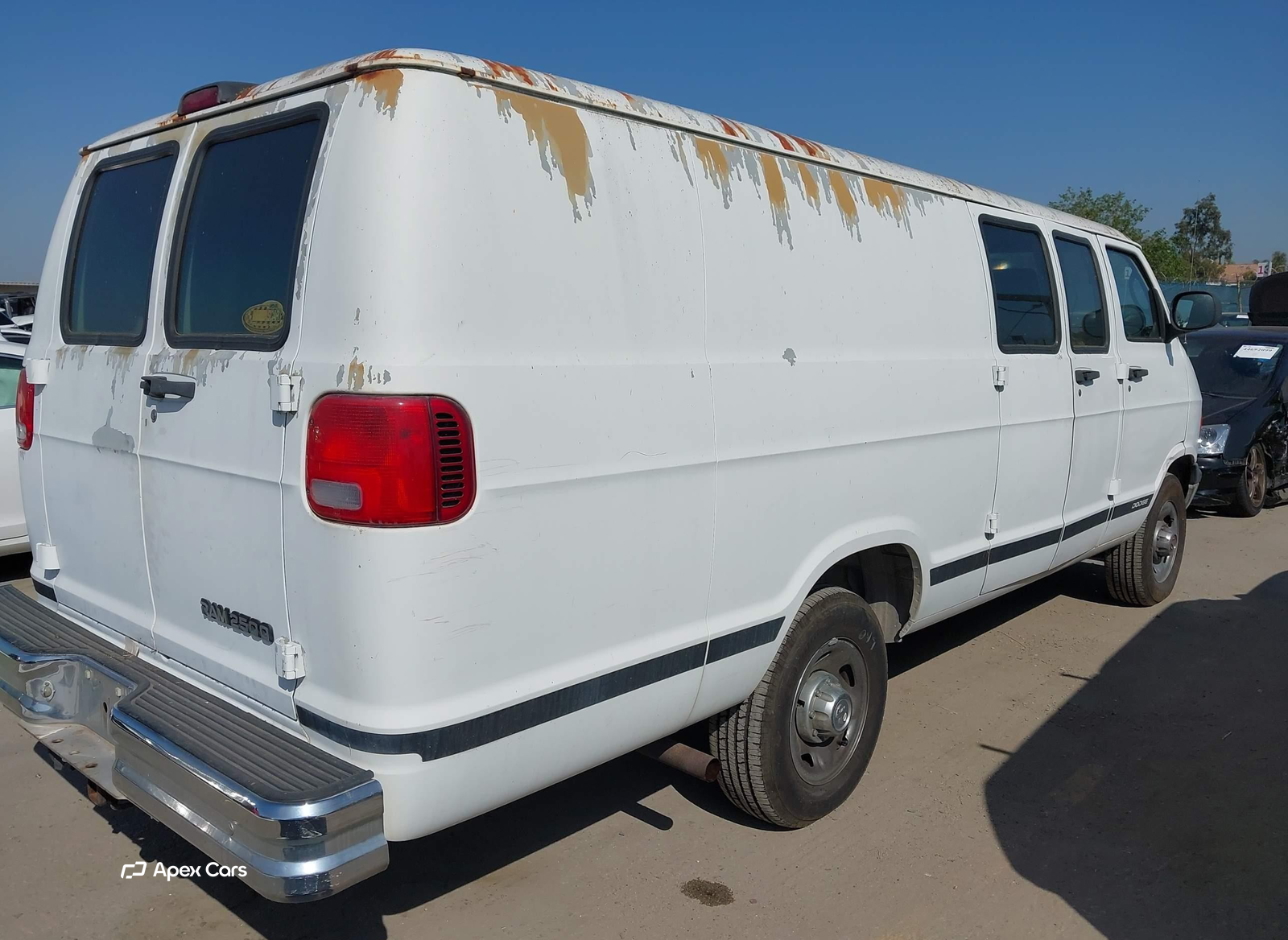 Dodge RAM Van 2002