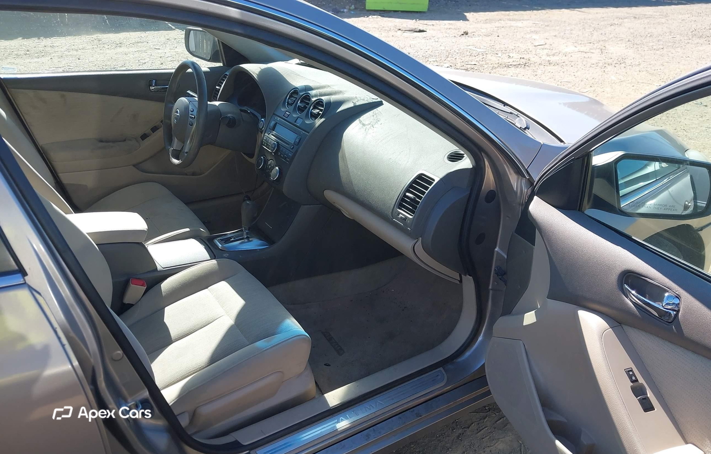 Nissan Altima 2012