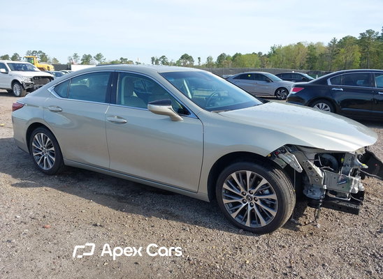 2021 Lexus ES - Image 1 of 5