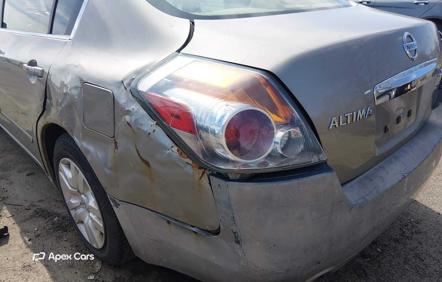 Nissan Altima 2012