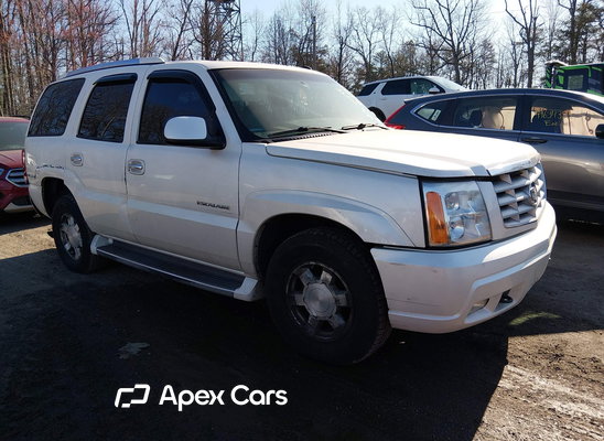 2003 Cadillac Escalade - Image 1 of 5