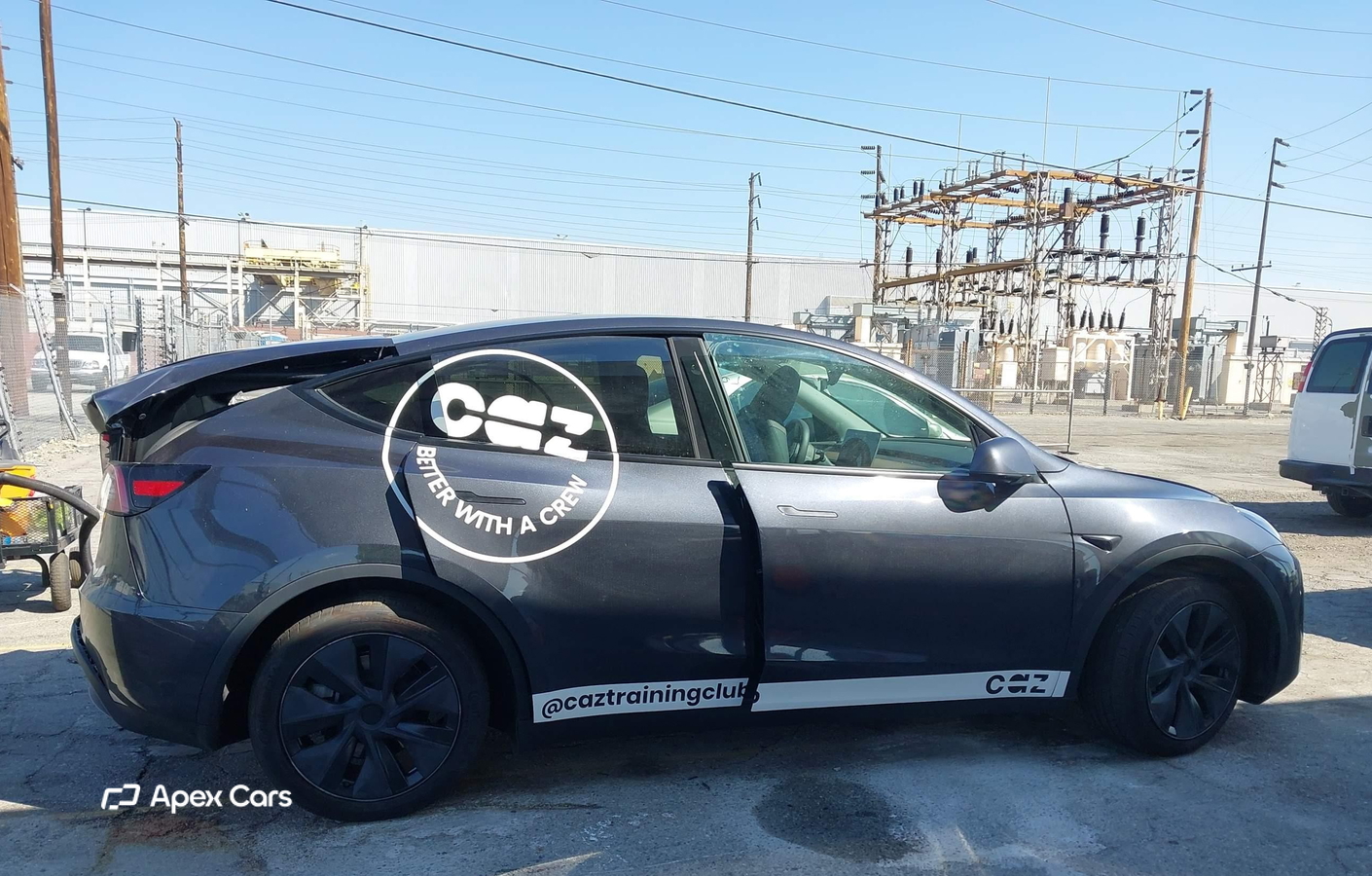 Tesla Model Y 2025