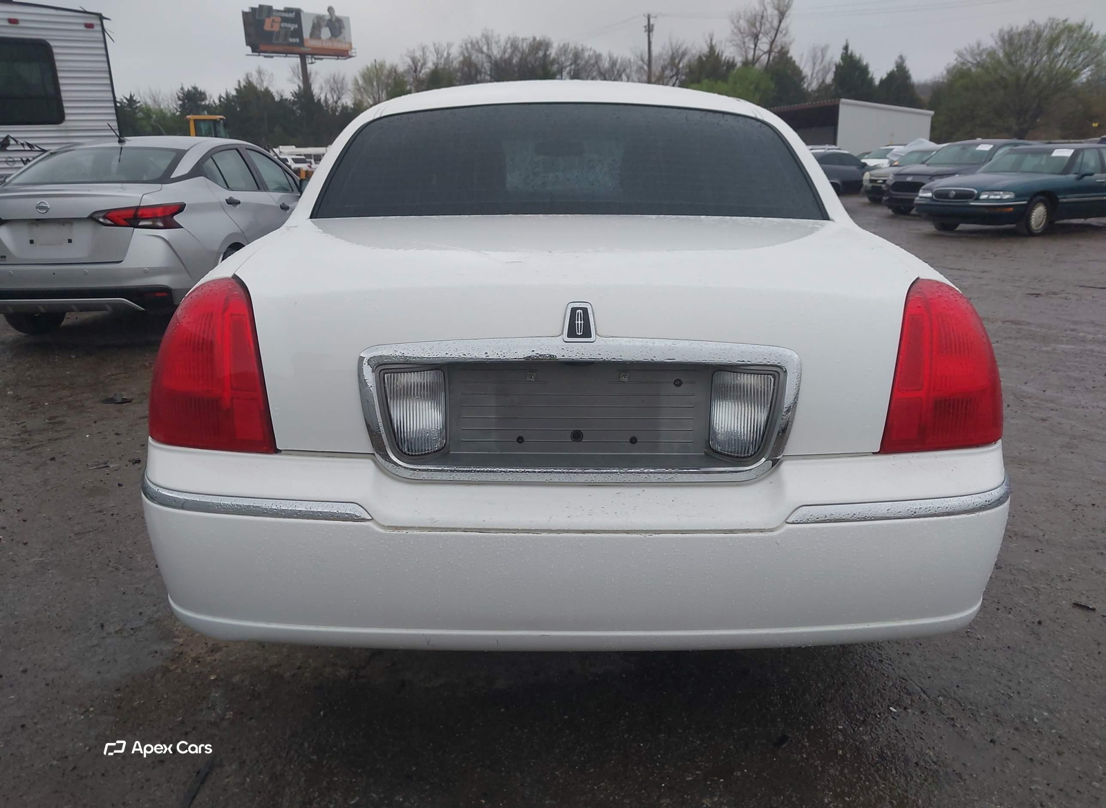 Lincoln Town Car 2011