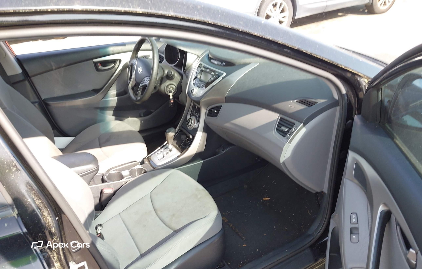 Hyundai Elantra 2012