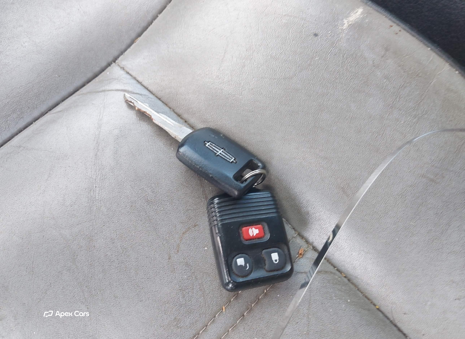 Lincoln Mark LT 2006