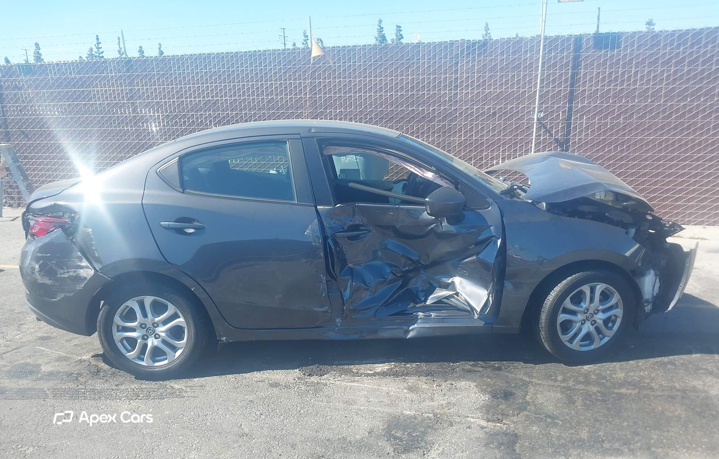 Scion iA 2016