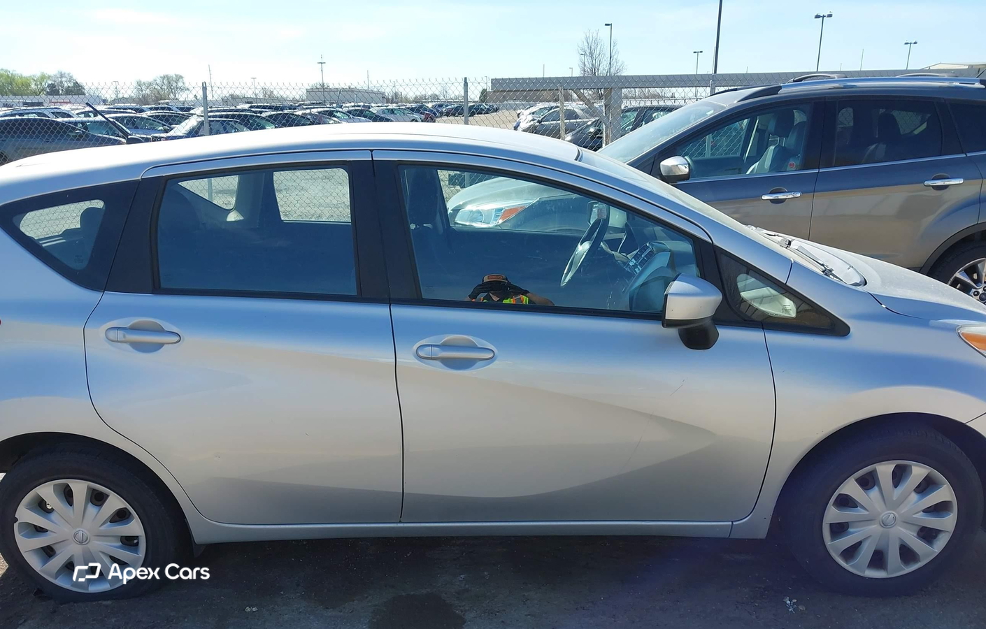 Nissan Versa 2015