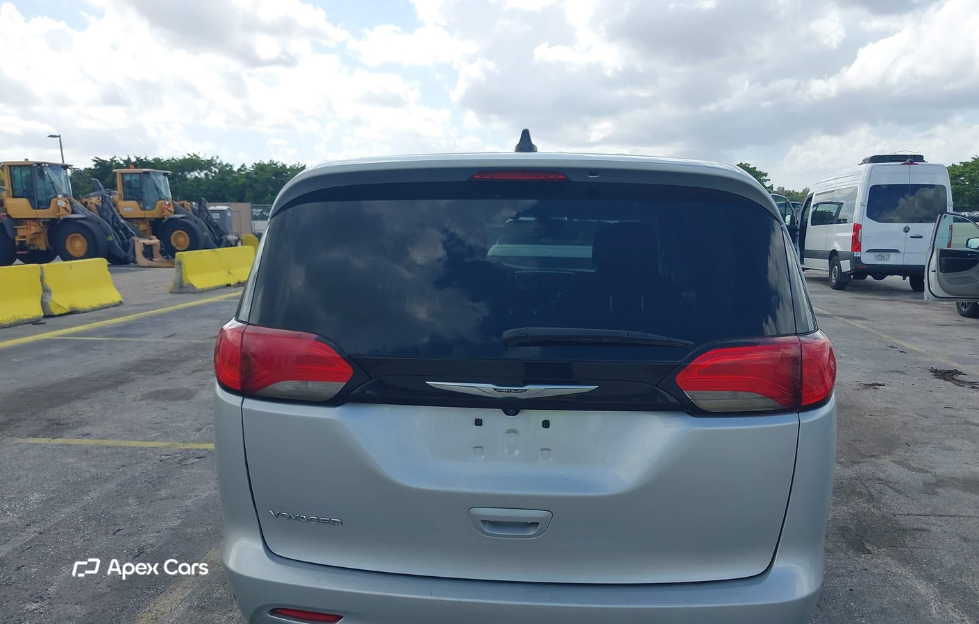 Chrysler Voyager 2023