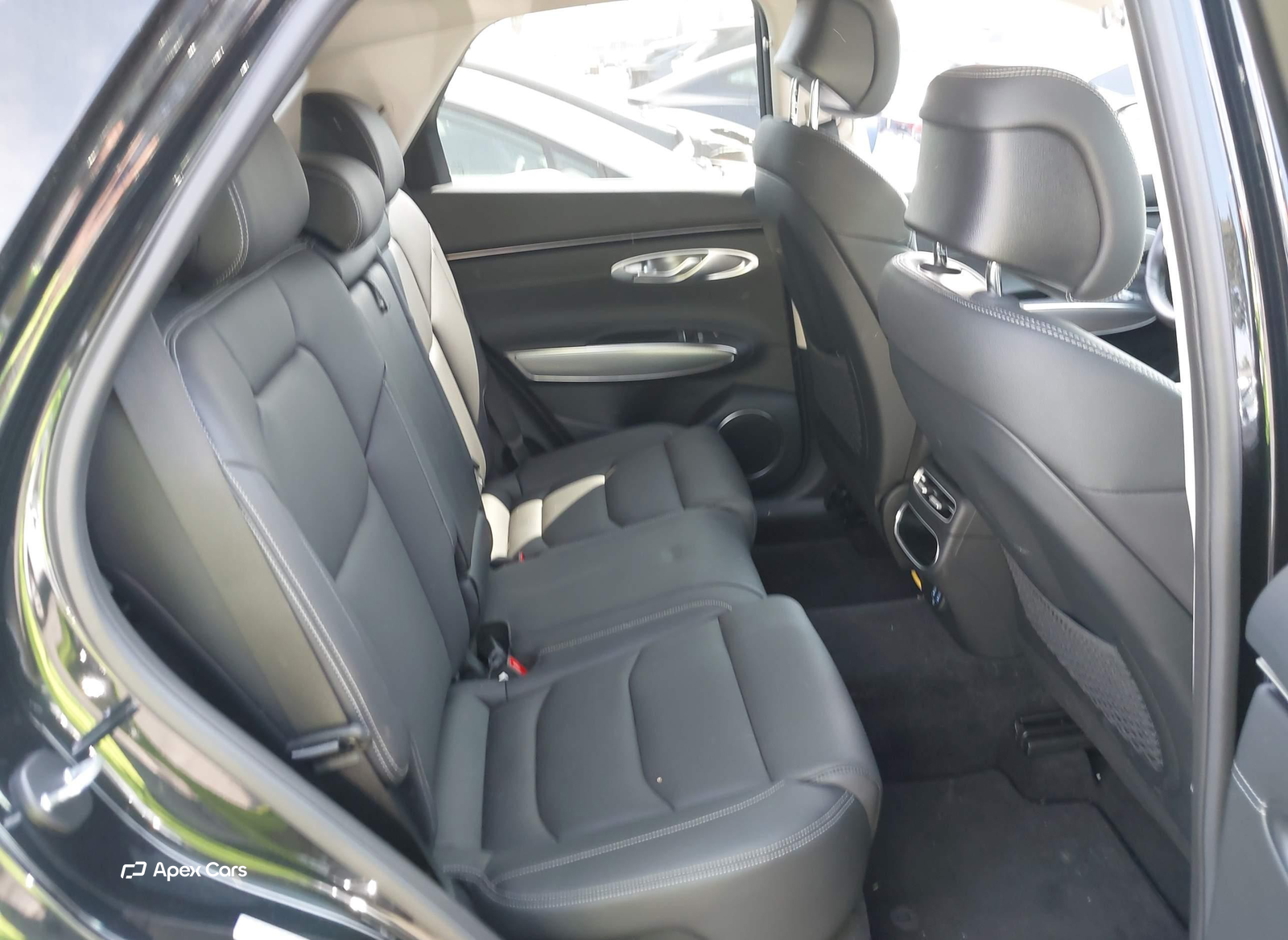 Genesis GV70 2025