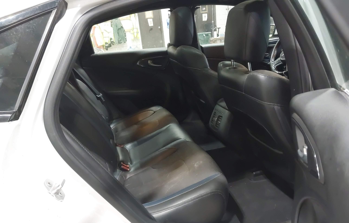 Chrysler 200 2015
