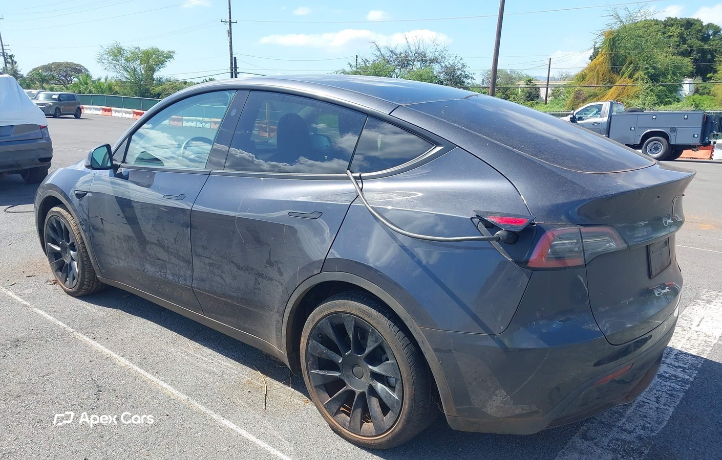 Tesla Model Y 2024