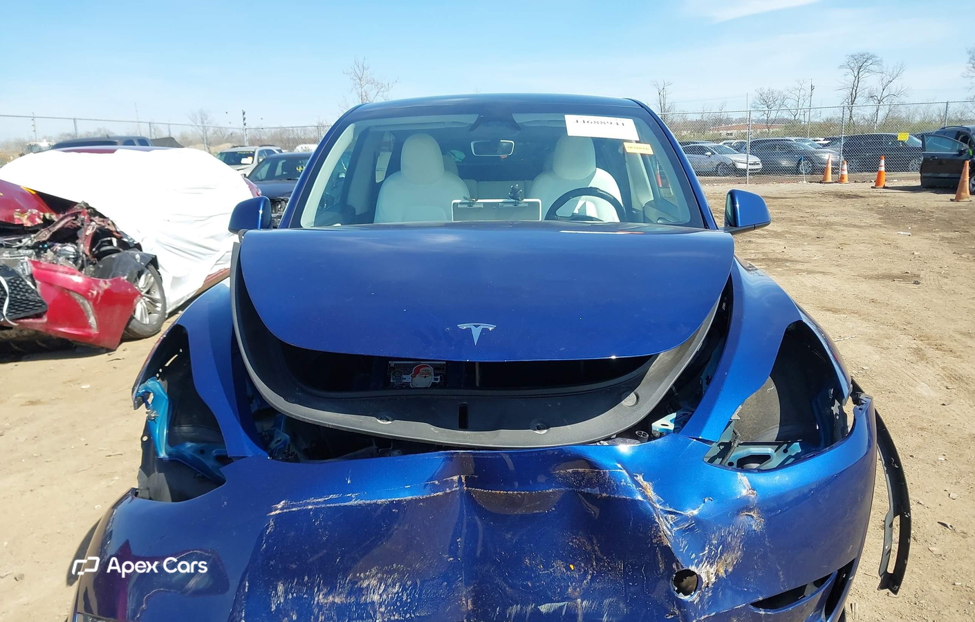 Tesla Model Y 2024