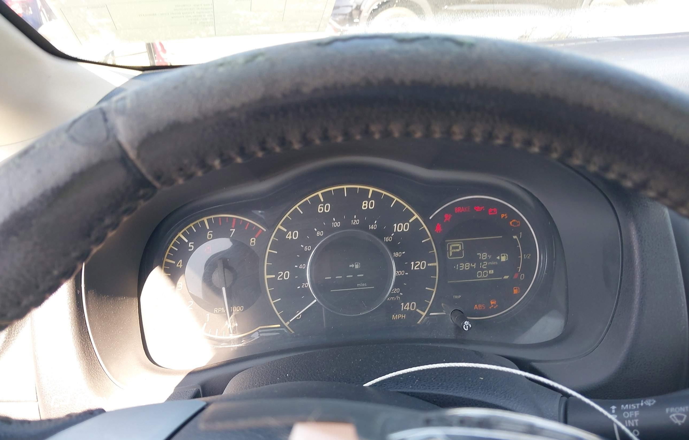 Nissan Versa 2015