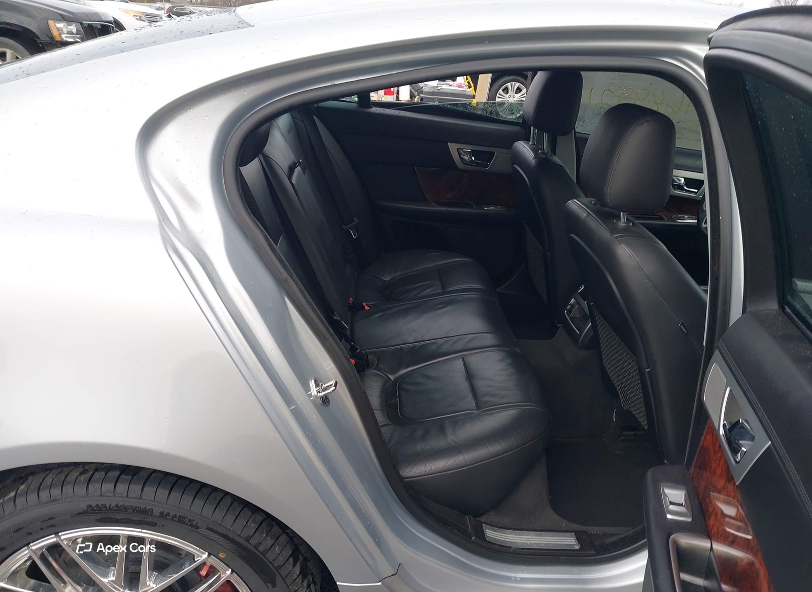 Jaguar XF 2012