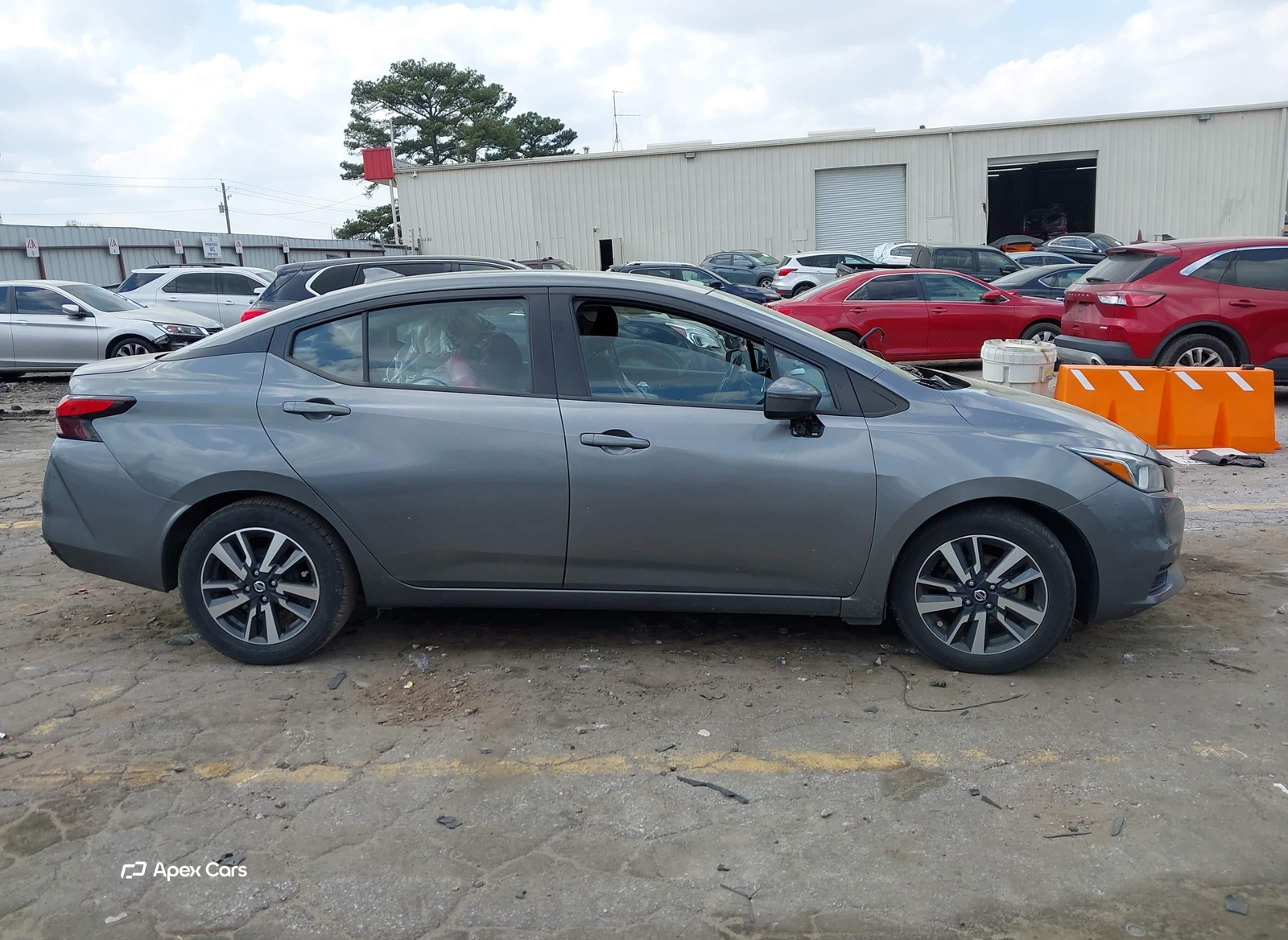 Nissan Versa 2021