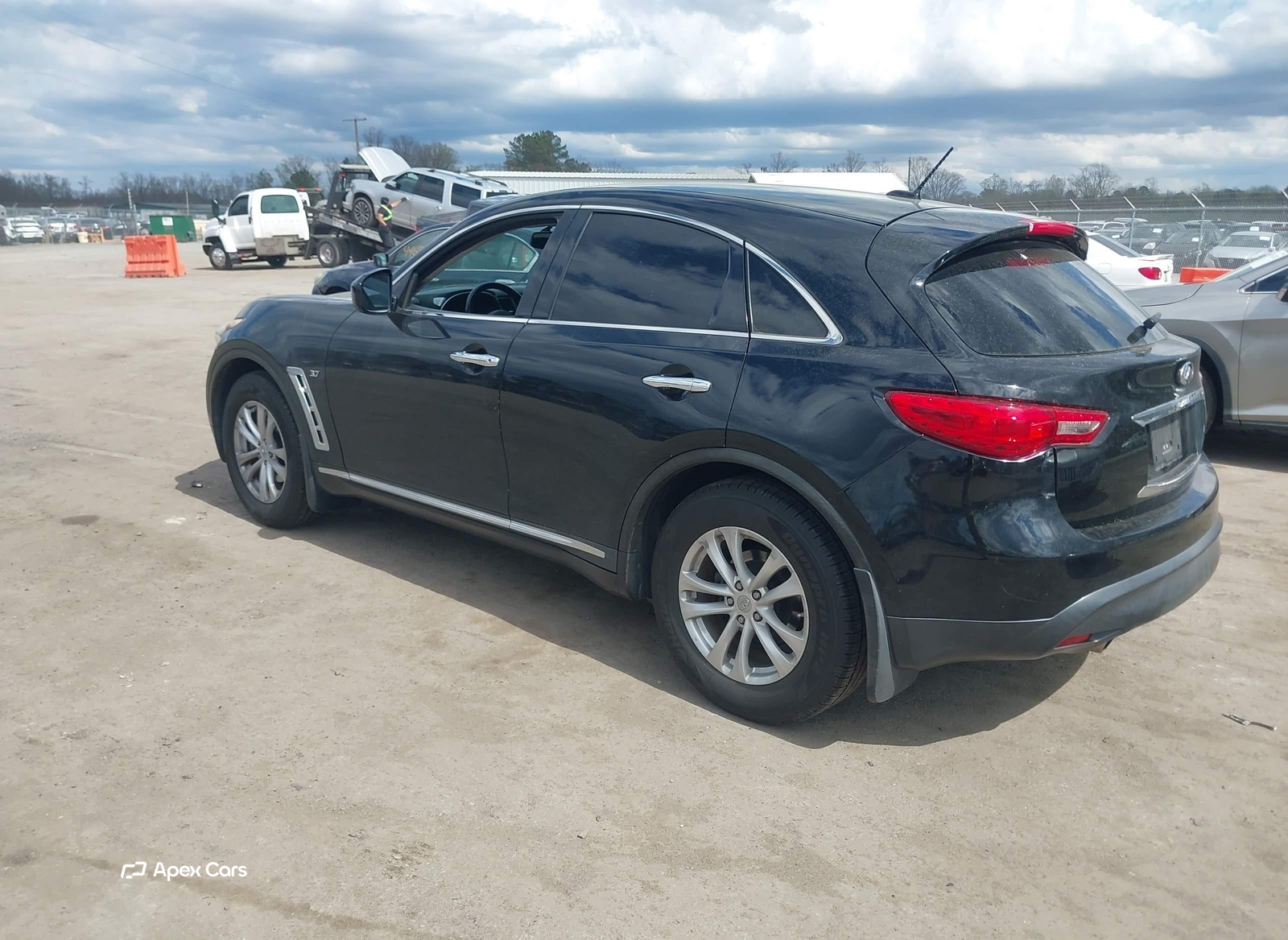 Infiniti QX70 2014