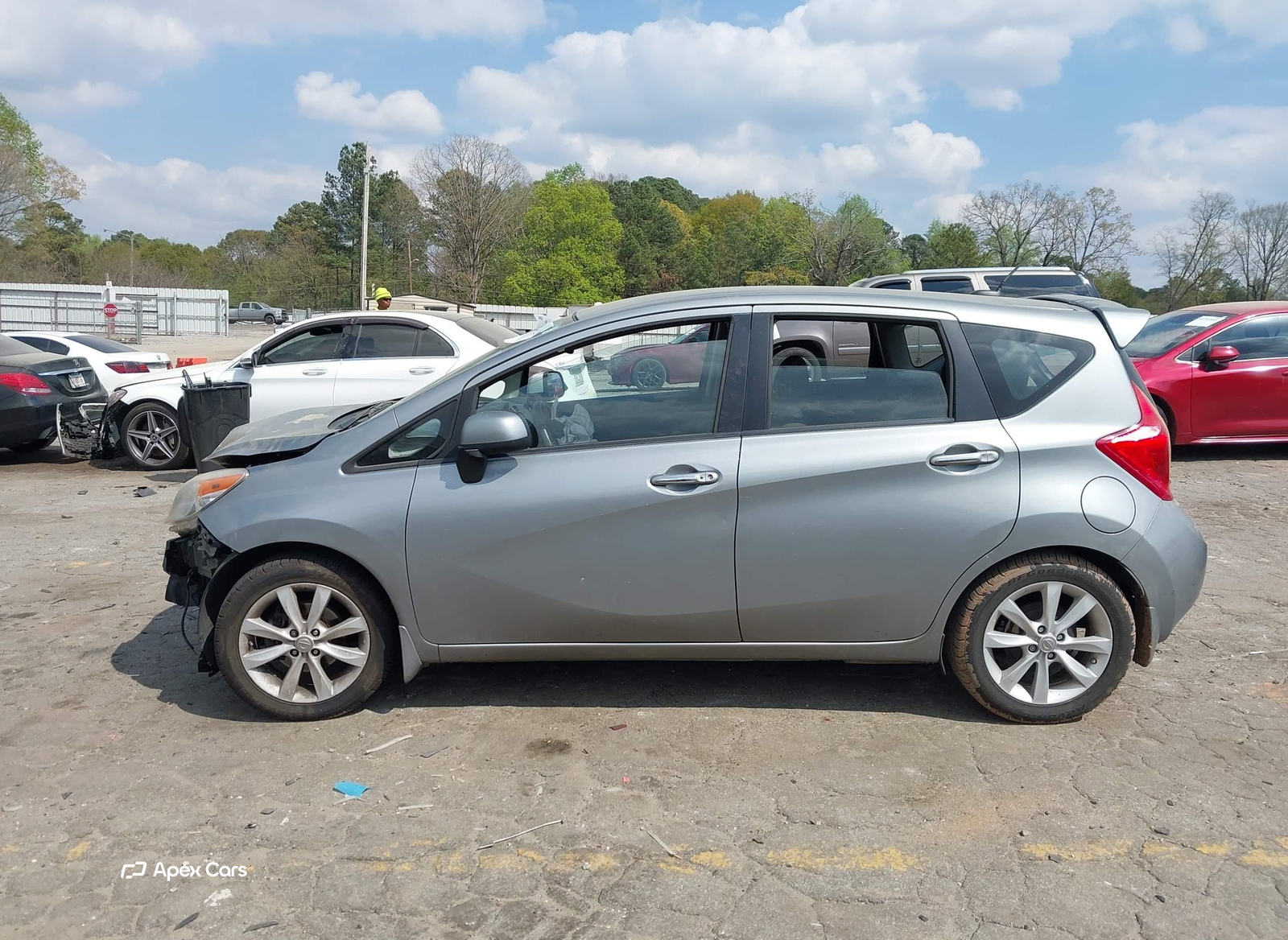 Nissan Versa 2014