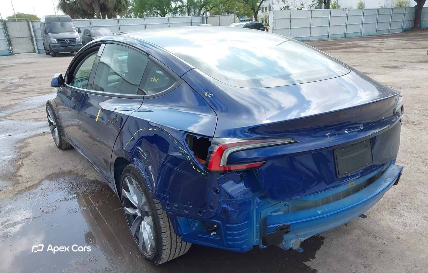 Tesla Model 3 2024