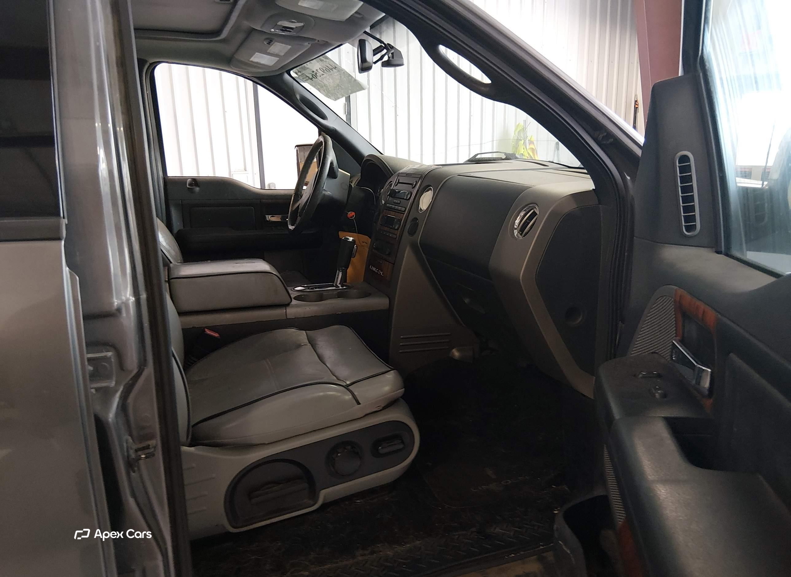 Lincoln Mark LT 2006