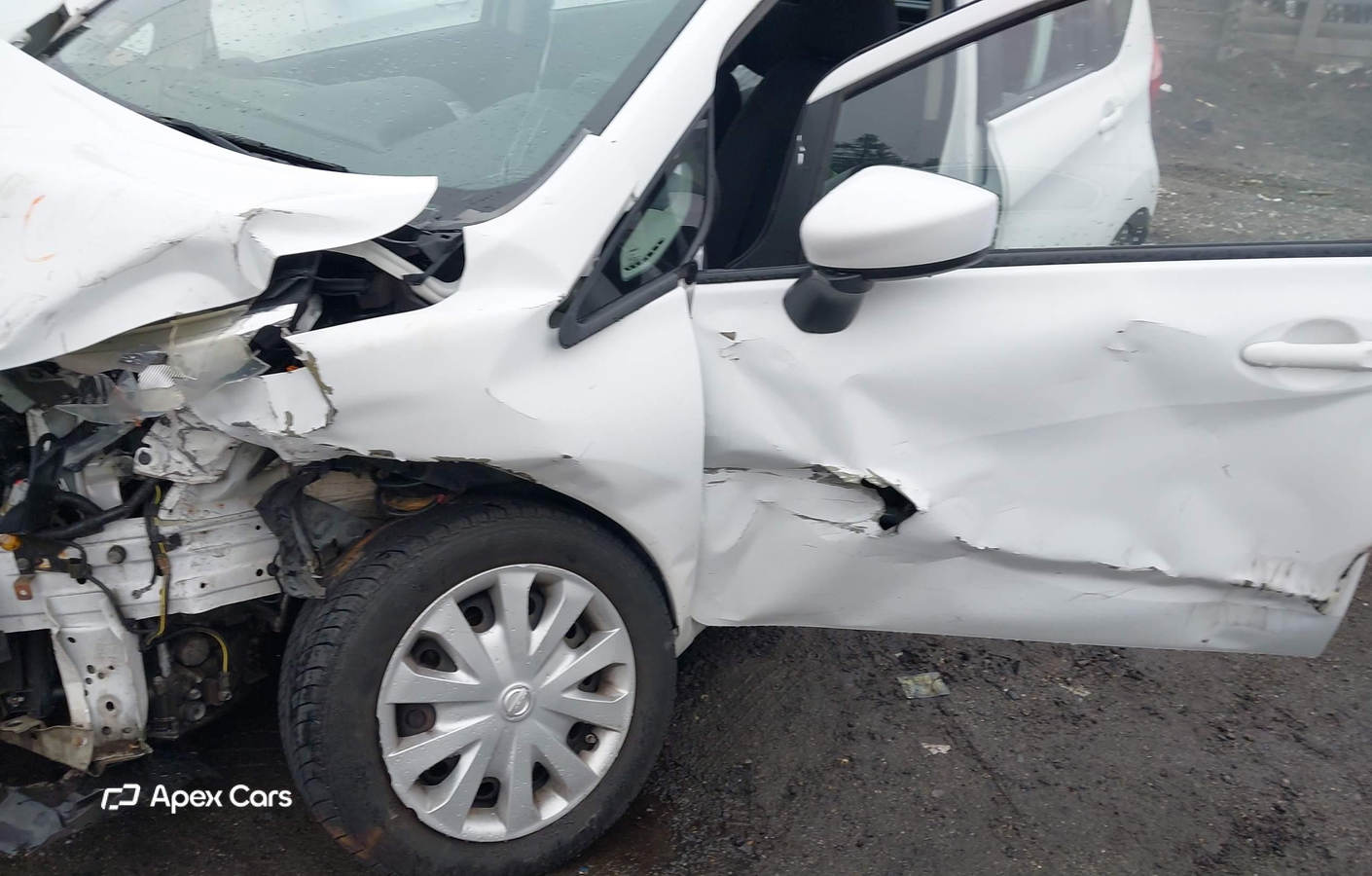 Nissan Versa 2015