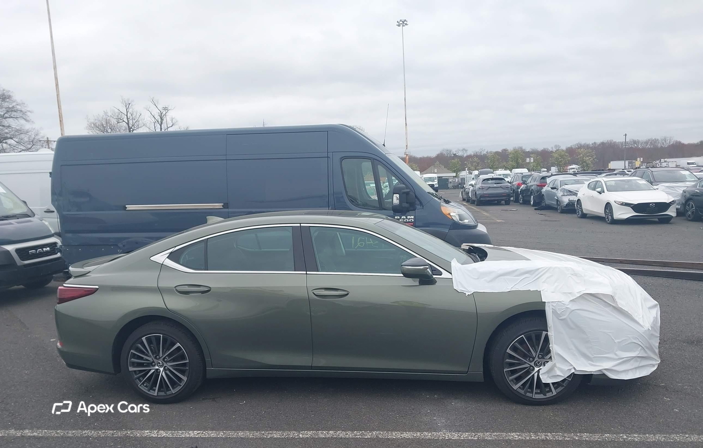 Lexus ES 2025