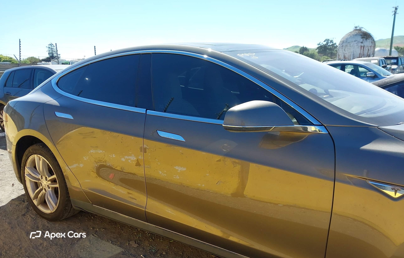 Tesla Model S 2015