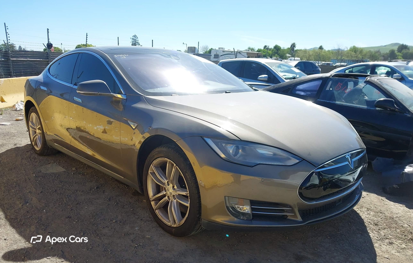 Tesla Model S 2015