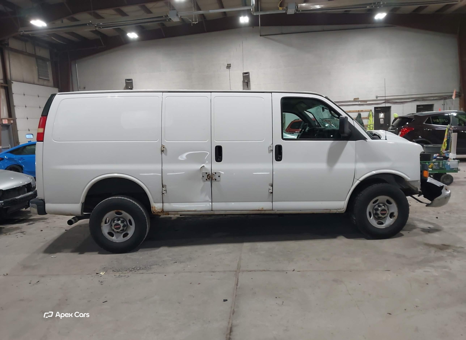 GMC Savana 2012