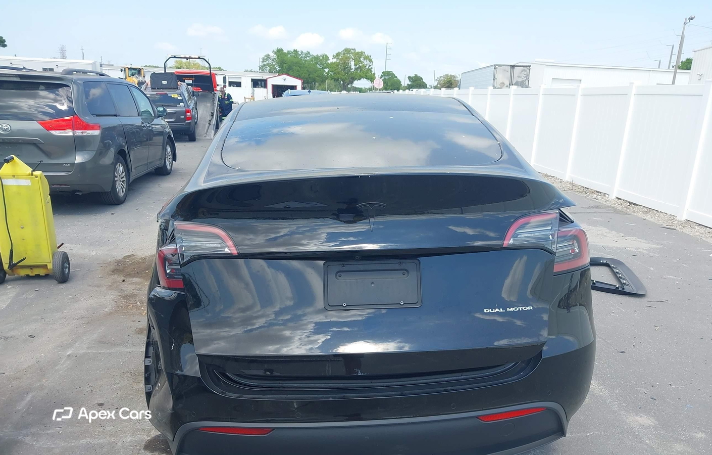 Tesla Model Y 2022