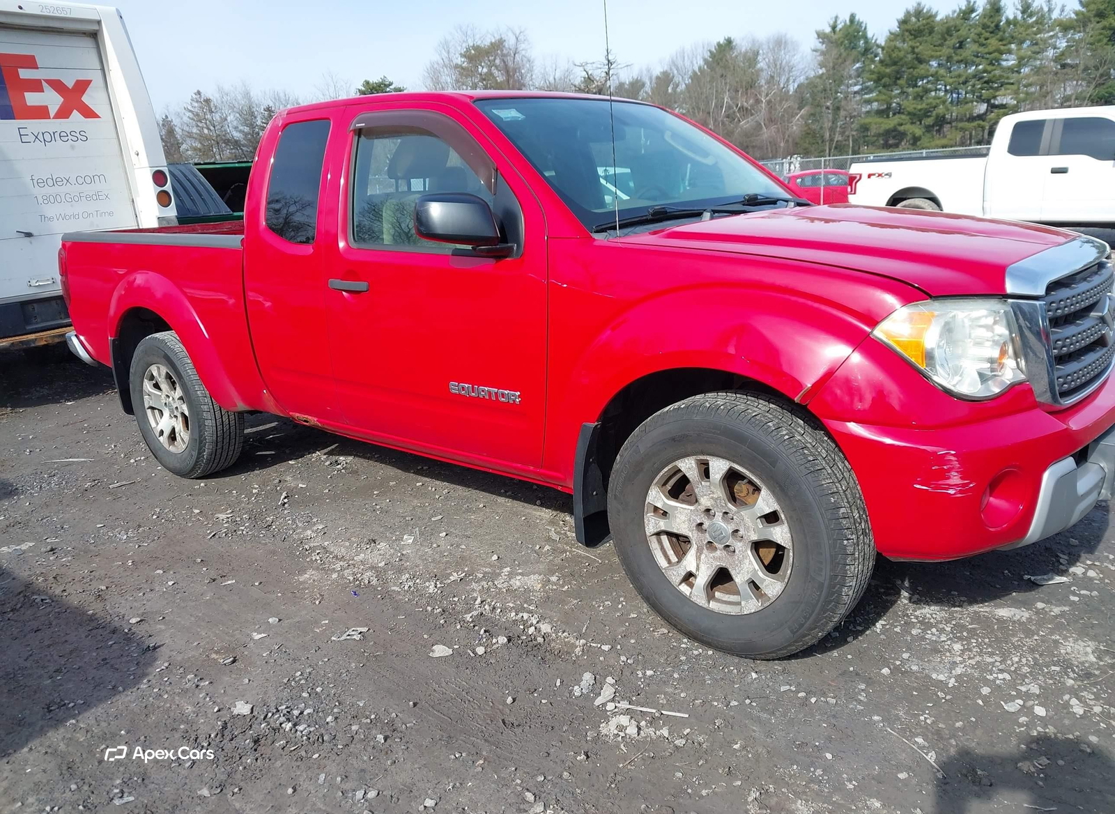 Suzuki Equator 2011