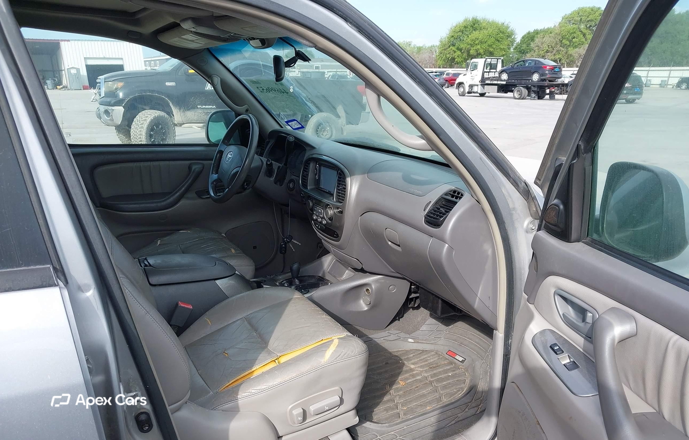 Toyota Sequoia 2004