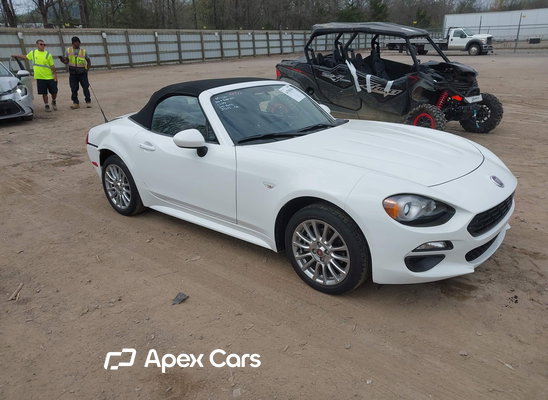 2020 Fiat 124 Spider - Image 1 of 5